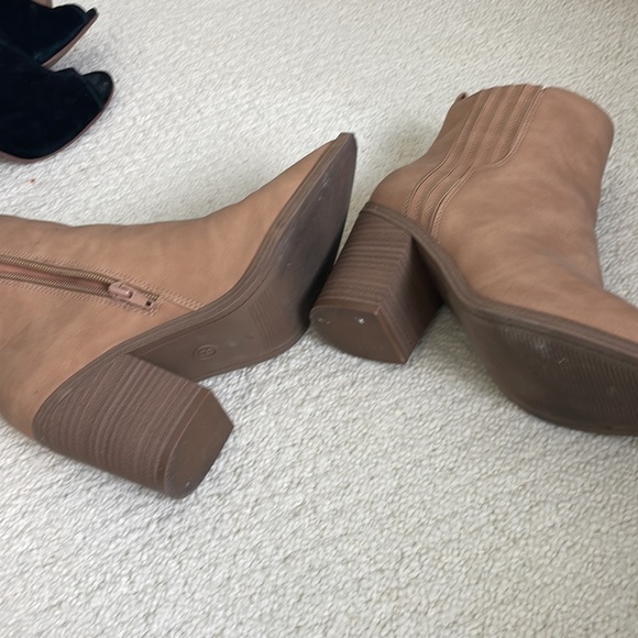 Target Booties - Picture 3 of 3